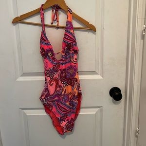 Old Navy One Piece Swimsuit Sz Medium  Gently Used